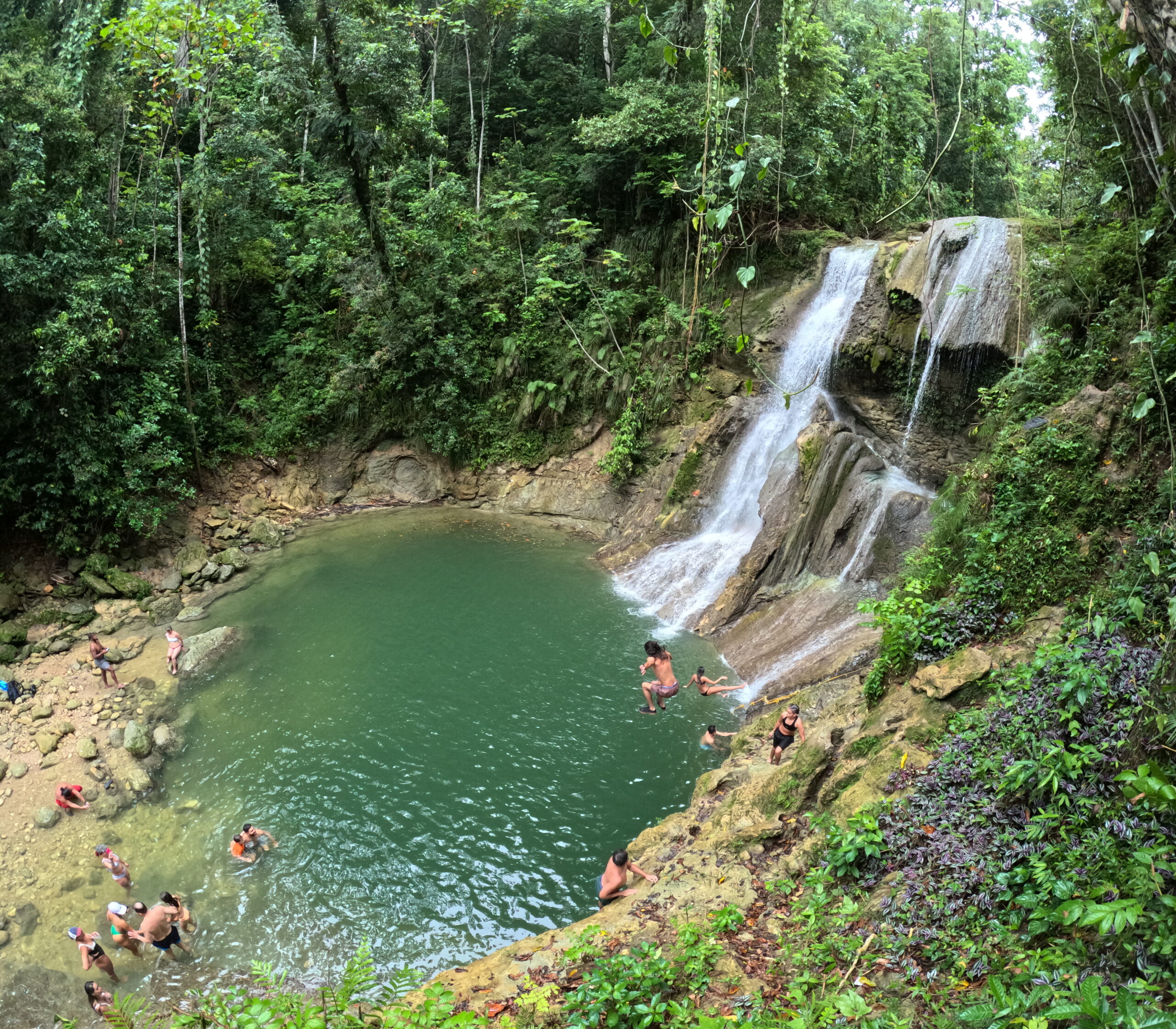 Gozalandia Waterfall